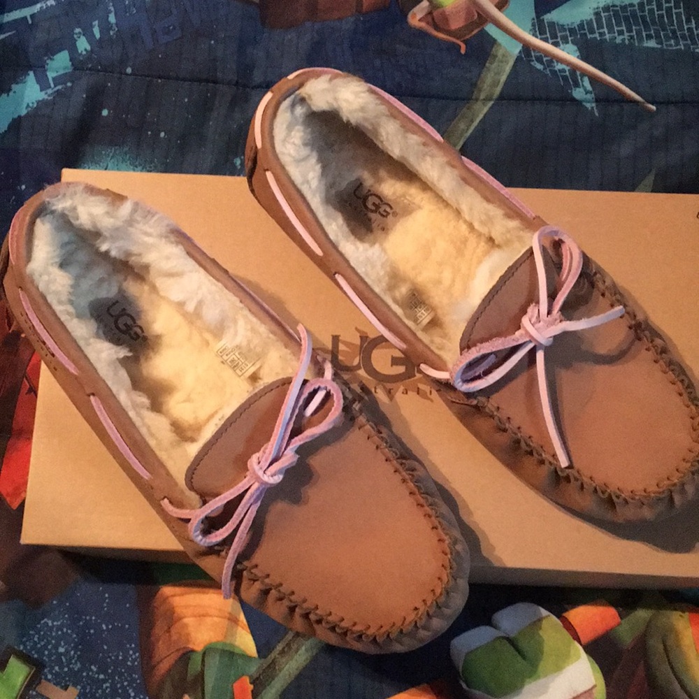 UGG Dakota Slippers